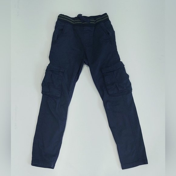 Set of Boys Pants - Picture 2 of 6